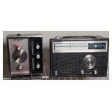 VINTAGE MOTOROLA CLOCK RADIO & TRANSISTOR RADIO