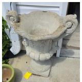 DOUBLE HANDLED CONCRETE PLANTER