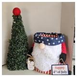 HOLIDAY GNOME W/ TREE DECOR
