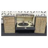 GE PORTABLE TURNTABLE