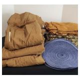 CURTAINS & PLACEMATS