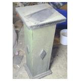 WOOD PLANT STAND