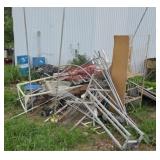 LARGE PILE OF METAL SCRAP