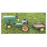 JOHN DEERE PEDAL TRACTOR W/ TRAILER