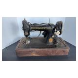 VINTAGE SINGER SEWING MACHINE, AS IS CONDITION