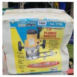 PLUNGE ROUTER