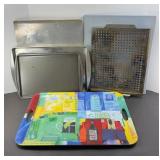 SHEET PANS & TRAY