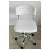WHITE ROLLING CHAIR
