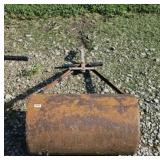 SMALL LAWN ROLLER TOWING