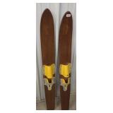 CHILDS WATER SKIS