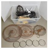 KITCHEN UTENSILS & FRUIT BASKET