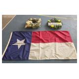 WREATHS & FLAG