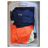 TOTE OF WOMENS CLOTHING