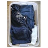 TOTE OF WOMENS JEANS & PANTS