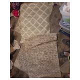 RUGS & RUNNERS