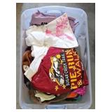 TOTE OF WOMENS CLOTHING