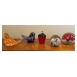 (5) PAPERWEIGHTS: (2) SINCLAIRS, (3) GIBSON