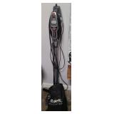 SHARK VACUUM