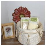 SMALL BASKET W/ DECOR
