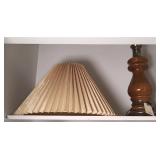 WOOD LAMP