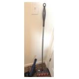 SHARK CORDLESS CAR VAC & VOOM CORDLESS STICK VAC