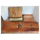 NICE WOOD SERVING TRAY, TRIVET & COOKBOOK HOLDER