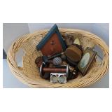 BASKET OF DECOR