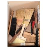 HAND BROOMS & BRUSHES