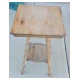 SMALL LAMP TABLE