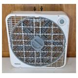 BOX FAN