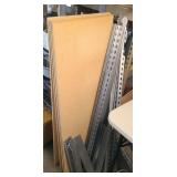 SHELF FOR ASSEMBLY