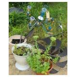 PLANTERS & YARD DECOR