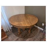 ANTIQUE 5 LEG SOLID OAK TABLE