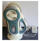 BLACK & DECKER CORDLESS VACUUM