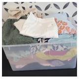 TOTE OF WOMEN