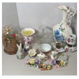 LARGE URN & ASSTD DECOR