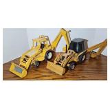 (2) INTERNATIONAL CASE LOADERS BY ERTL