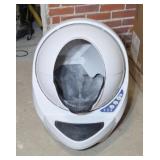 SELF CLEANING LITTER BOX