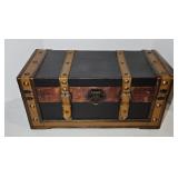 SMALL TRUNK