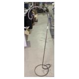 WROUGHT IRON PLANT HOLDER