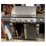 GAS GRILL NO TANK, ONE DOOR NEEDS REPAIRED