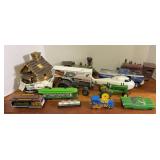 TOYS & DECOR