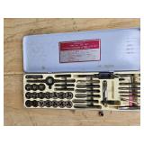 TAP & DIE SET