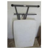 2 FOOT FOLDING TABLE