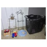 HAMPER W/ ASSTD DECOR