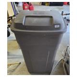 30 GALLON TRASH CAN W/ CONTENTS