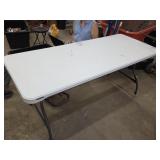 6 FOOT FOLDING TABLE