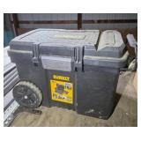 DEWALT ROLLING TOOL BOX