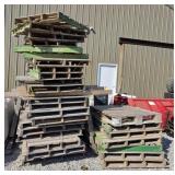 USED PALLETS (PERFECT FOR LARGE PROJECTS)