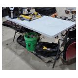 4 FOOT FOLDING TABLE
